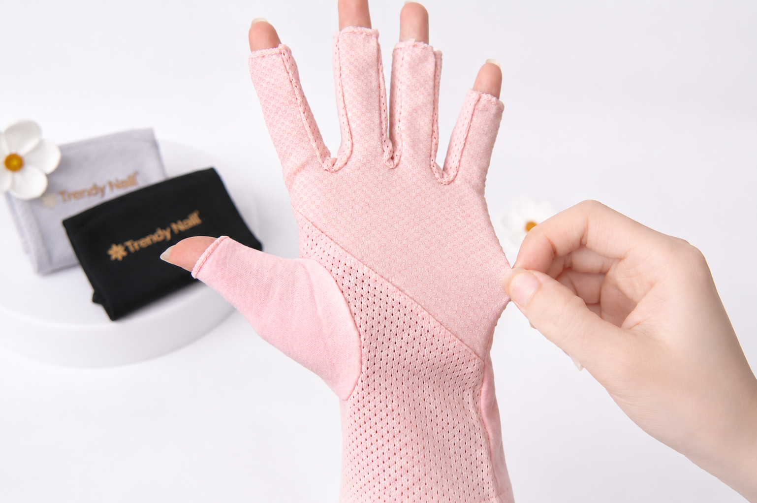 Găng tay TRENDY NAIL chống tia UV Hà Nội